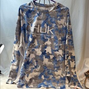 HUK Performance Fishing Blue Camo Crew Shirt, Men’s Size XXL, Preowned